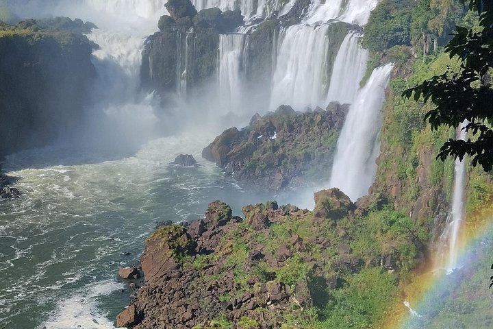 Experience the majestic Iguaçu Falls on both the Brazilian and Argentine sides with a guided small-group tour, photo 40 | wizardtrip