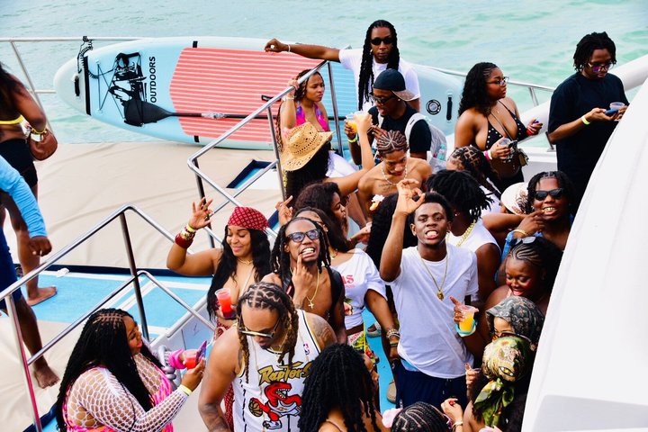 Festbåt med hiphop kun for voksne i Punta Cana med åpen bar og DJ, foto 22 | wizardtrip