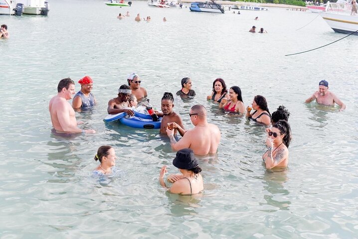 Festbåt med hiphop kun for voksne i Punta Cana med åpen bar og DJ, foto 23 | wizardtrip