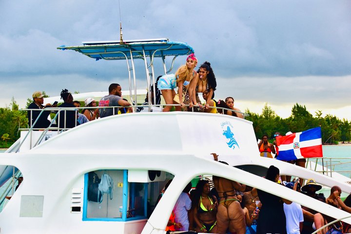 Festbåt med hiphop kun for voksne i Punta Cana med åpen bar og DJ, foto 32 | wizardtrip