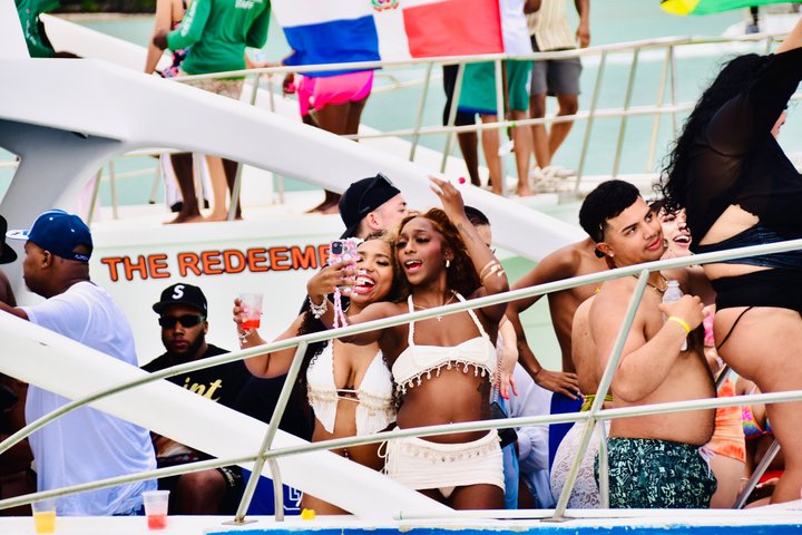 Festbåt med hiphop kun for voksne i Punta Cana med åpen bar og DJ, foto 33 | wizardtrip