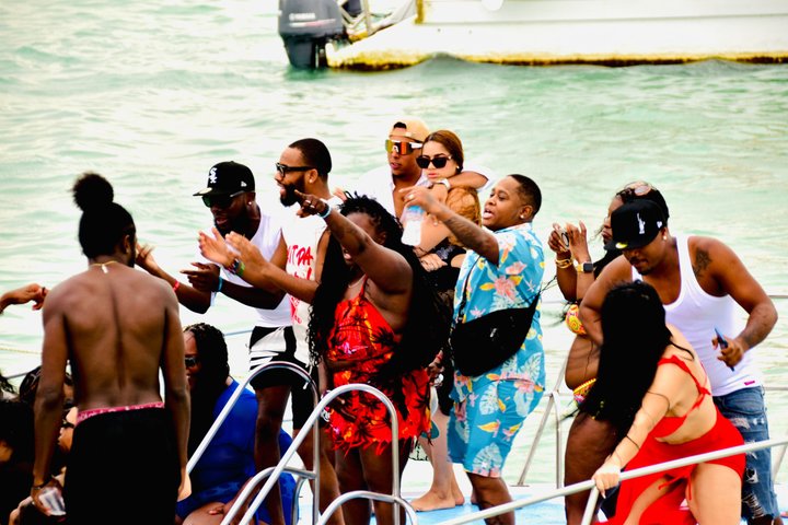Festbåt med hiphop kun for voksne i Punta Cana med åpen bar og DJ, foto 39 | wizardtrip