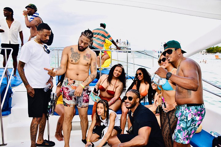 Festbåt med hiphop kun for voksne i Punta Cana med åpen bar og DJ, foto 40 | wizardtrip