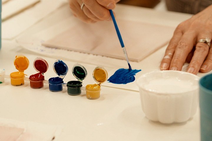 Creatieve tegel-schilderworkshop met cocktails in Porto, Portugal, foto 12 | wizardtrip