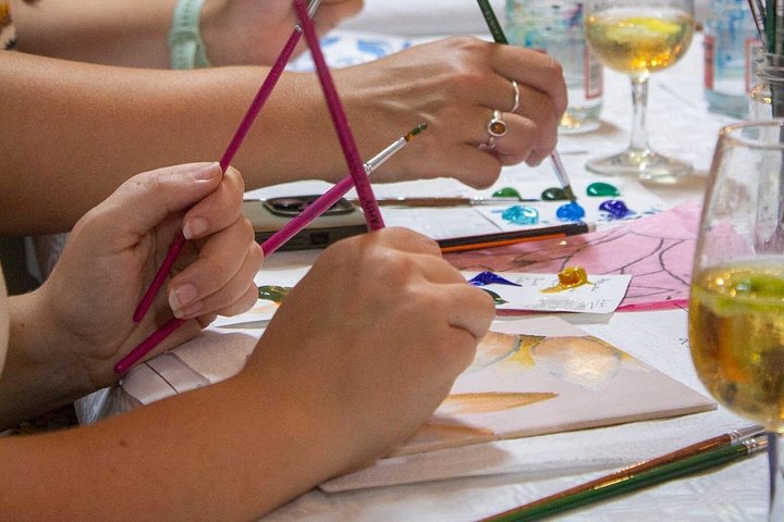 Creatieve tegel-schilderworkshop met cocktails in Porto, Portugal, foto 40 | wizardtrip