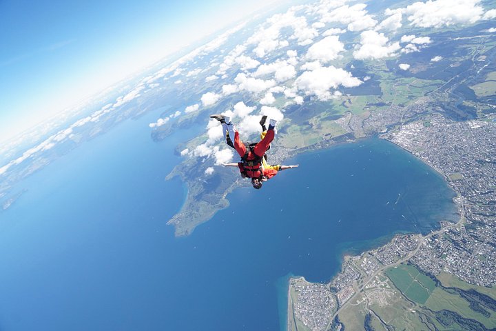 タウポ湖上空のタンデムスカイダイビング、ニュージーランド、素晴らしい景色とアドレナリンラッシュ、写真7 | wizardtrip