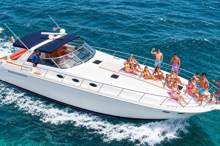 Noleggio di yacht privato di lusso a Cancun per esplorare il Mar dei Caraibi e le isole vicine, foto 7 | wizardtrip