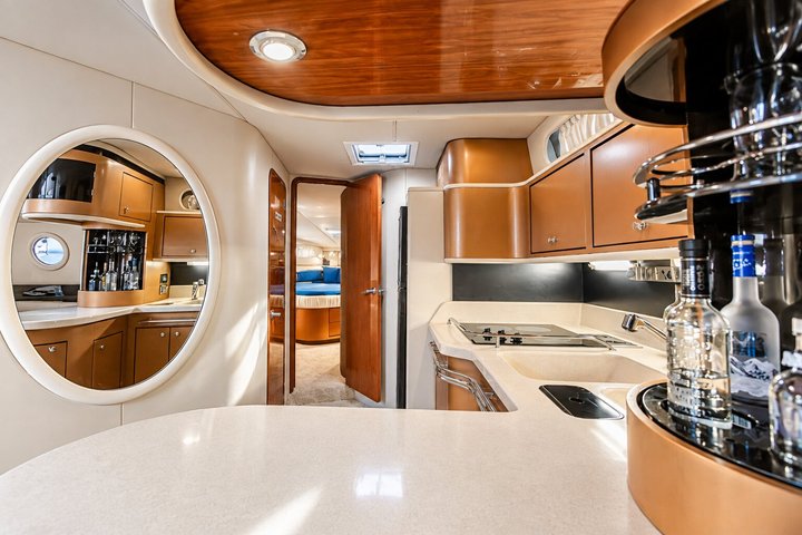 Noleggio di yacht privato di lusso a Cancun per esplorare il Mar dei Caraibi e le isole vicine, foto 16 | wizardtrip