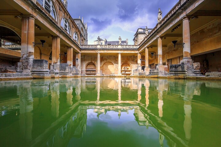 Dagstur fra London til Windsor Castle, Stonehenge og Bath, som viser historiske landemerker og arkitektur, foto 7 | wizardtrip