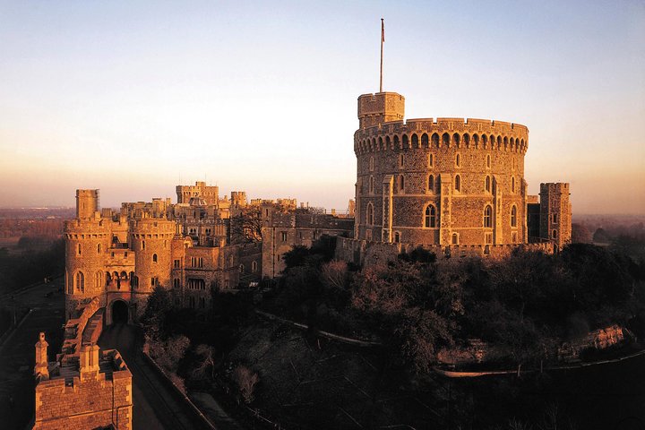 Dagstur fra London til Windsor Castle, Stonehenge og Bath, som viser historiske landemerker og arkitektur, foto 10 | wizardtrip