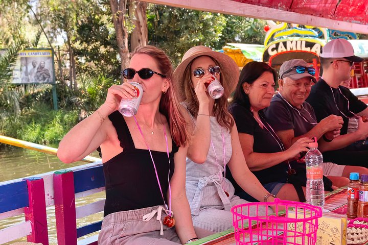 Profitez d'une excursion en bateau traditionnelle dans les anciens canaux de Xochimilco, Mexico, avec nourriture, boissons et activités culturelles, photo 20 | wizardtrip