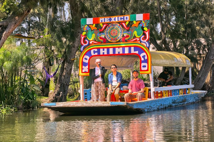 Profitez d'une excursion en bateau traditionnelle dans les anciens canaux de Xochimilco, Mexico, avec nourriture, boissons et activités culturelles, photo 22 | wizardtrip
