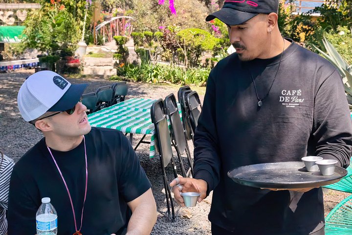 Profitez d'une excursion en bateau traditionnelle dans les anciens canaux de Xochimilco, Mexico, avec nourriture, boissons et activités culturelles, photo 37 | wizardtrip
