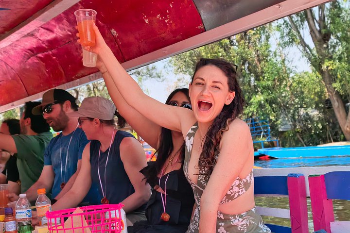 Profitez d'une excursion en bateau traditionnelle dans les anciens canaux de Xochimilco, Mexico, avec nourriture, boissons et activités culturelles, photo 49 | wizardtrip