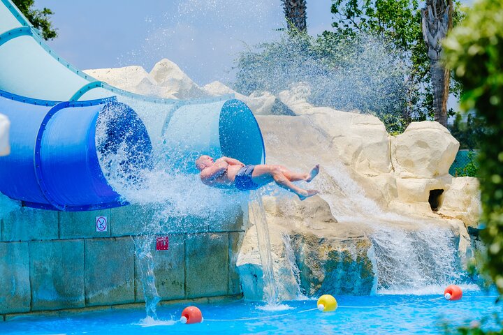 Découvrez des toboggans aquatiques palpitants et du plaisir en famille au Parc Aquatique Aphrodite de Paphos, Chypre, photo 6 | wizardtrip