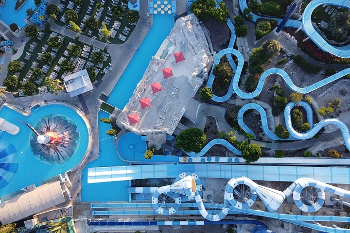 Découvrez des toboggans aquatiques palpitants et du plaisir en famille au Parc Aquatique Aphrodite de Paphos, Chypre, photo 10 | wizardtrip