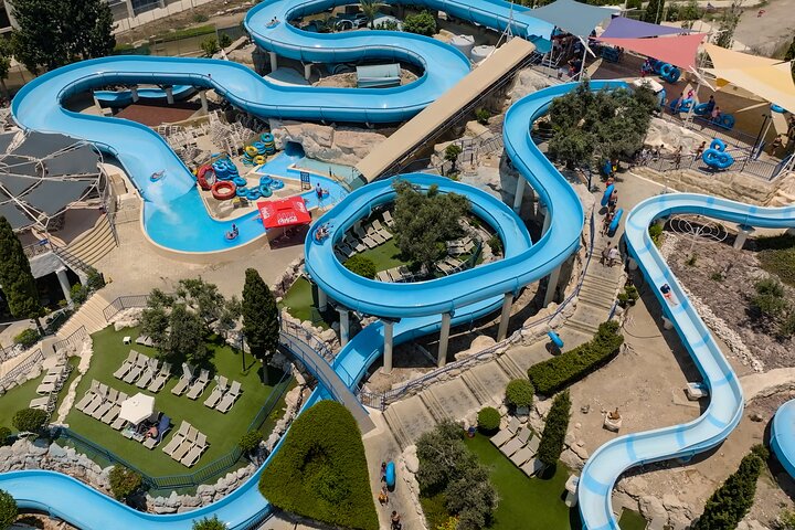 Découvrez des toboggans aquatiques palpitants et du plaisir en famille au Parc Aquatique Aphrodite de Paphos, Chypre, photo 32 | wizardtrip