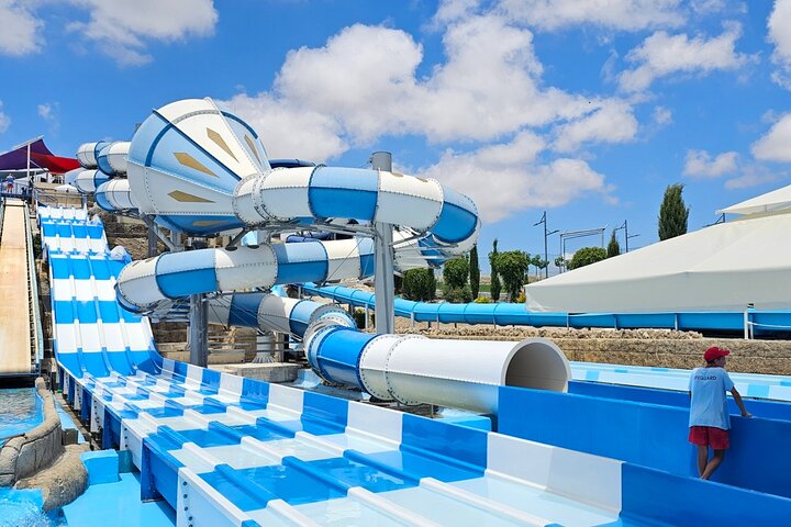 Découvrez des toboggans aquatiques palpitants et du plaisir en famille au Parc Aquatique Aphrodite de Paphos, Chypre, photo 36 | wizardtrip