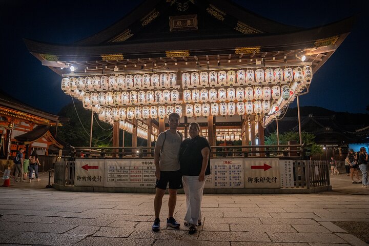 Kyoto food tour through Gion and Pontocho, featuring traditional Japanese dishes and nightlife, photo 21 | wizardtrip