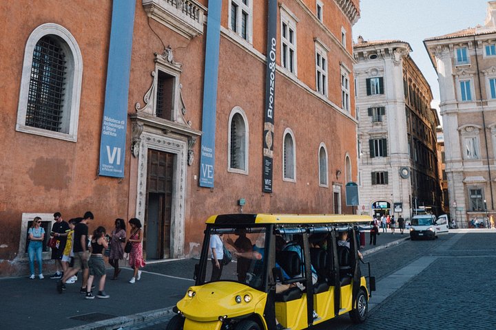 El-golfbilstur av Roms berömda landmärken som Colosseum och Fontana di Trevi, foto 17 | wizardtrip