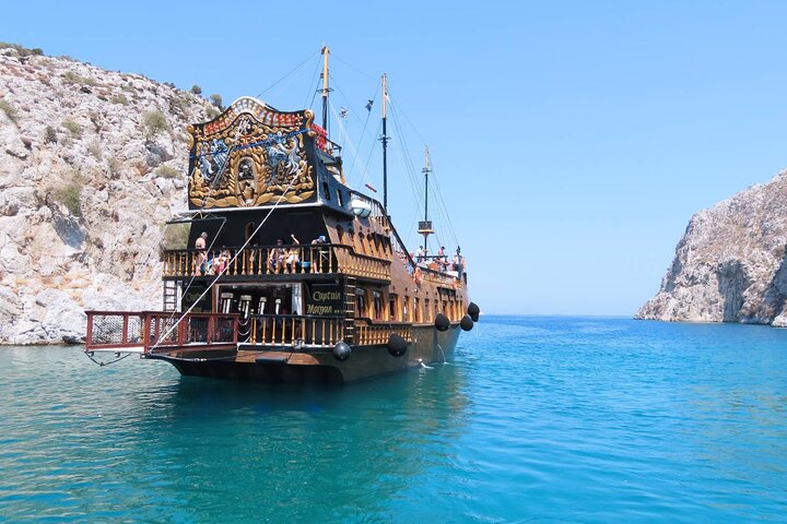 Cruzeiro de luxo em barco explorando ilhas e nadando em águas cristalinas perto de Kos, foto 9 | wizardtrip