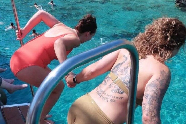 Cruzeiro de luxo em barco explorando ilhas e nadando em águas cristalinas perto de Kos, foto 28 | wizardtrip