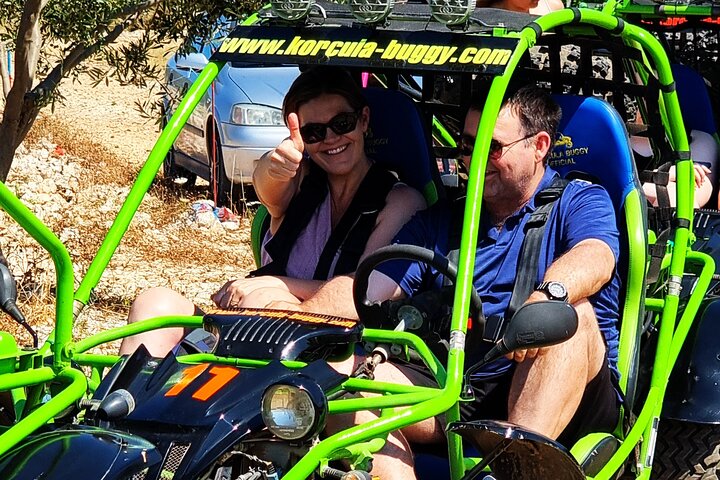Experimente um emocionante safari buggy pelas paisagens cênicas de Korcula, desfrutando de comida e vinho locais, foto 15 | wizardtrip