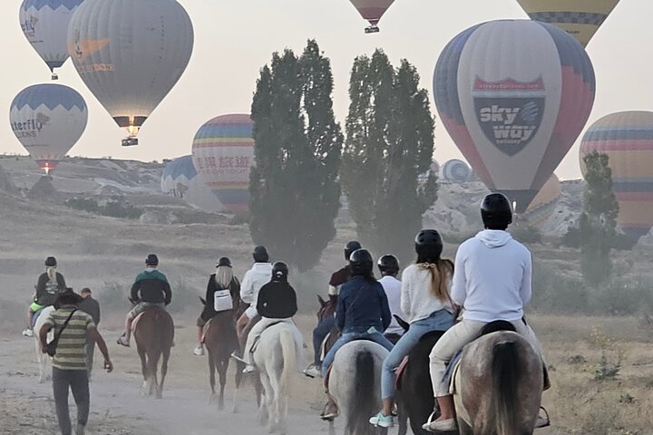 Passeio a cavalo pelos deslumbrantes vales e formações rochosas da Capadócia, Turquia, foto 10 | wizardtrip