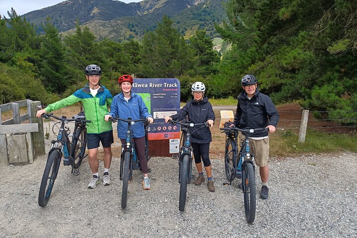 Genieße eine malerische Radtour durch die wunderschönen Landschaften von Wanaka und Hawea, radle entlang von Flüssen und Seen, Foto 7 | wizardtrip