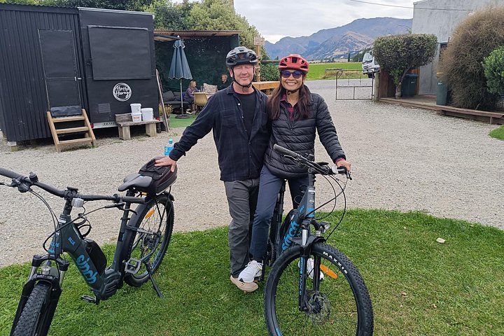 Genieße eine malerische Radtour durch die wunderschönen Landschaften von Wanaka und Hawea, radle entlang von Flüssen und Seen, Foto 12 | wizardtrip