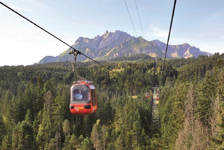 チューリッヒからピラトゥス山とルツェルンへの景色の良い日帰り旅行。山、湖、街の景色が楽しめます、写真8 | wizardtrip