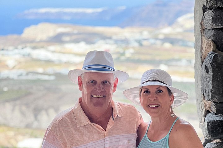 Privé op maat gemaakte tour van Santorini met lokale chauffeur, die dorpen, stranden en uitzichtpunten verkent, foto 18 | wizardtrip