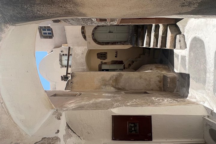 Privé op maat gemaakte tour van Santorini met lokale chauffeur, die dorpen, stranden en uitzichtpunten verkent, foto 24 | wizardtrip