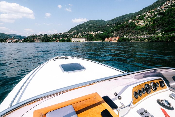 Privat speedbåttur på Comosjøen, Italia, med villaer og naturskjønn utsikt, foto 15 | wizardtrip