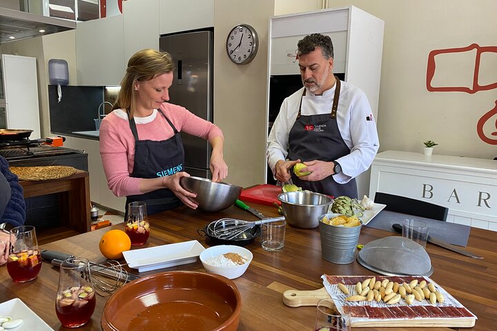 Lär dig laga autentisk Paella Valenciana i Valencia, Spanien, med marknadstur och provsmakning, foto 8 | wizardtrip