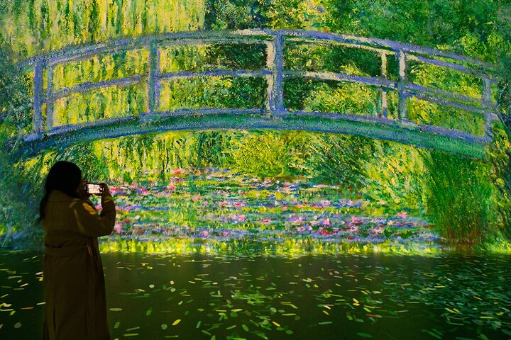 Immersive art experience in London showcasing famous masterpieces in a 360-degree visual and sound environment, photo 7 | wizardtrip