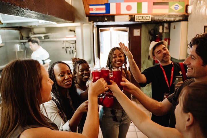 Madrid Tapas & Taverns : Tour Gastronomique et Historique en Petit Groupe | wizardtrip
