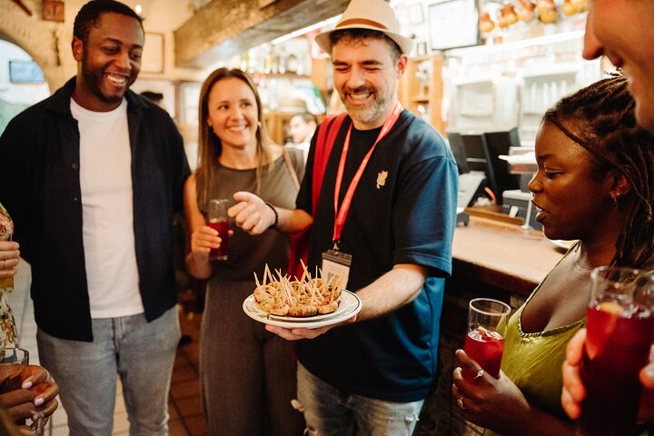 Un viaggio culinario e storico attraverso le taverne più antiche e i monumenti iconici di Madrid, foto 9 | wizardtrip