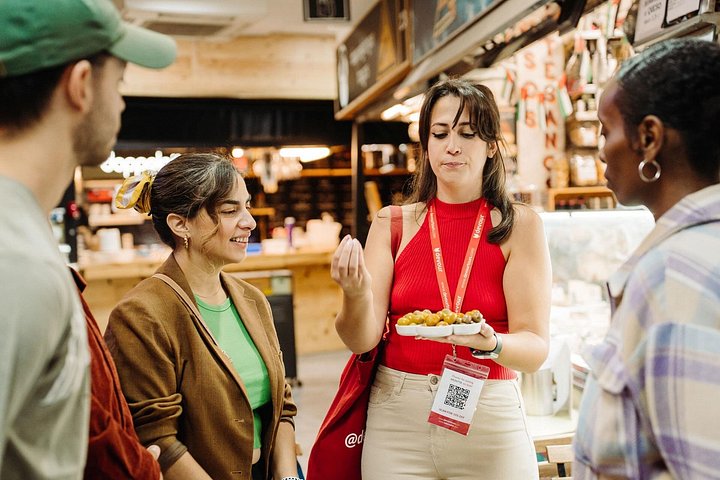 Um tour gastronômico guiado pelos charmosos bairros de Madrid, provando iguarias locais e produtos de mercado, foto 10 | wizardtrip