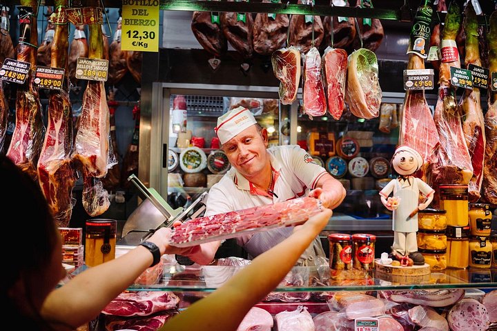 Um tour gastronômico guiado pelos charmosos bairros de Madrid, provando iguarias locais e produtos de mercado, foto 15 | wizardtrip