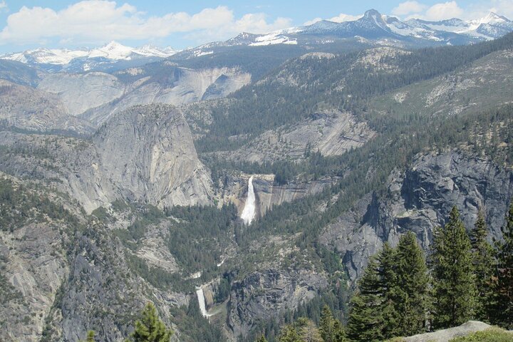 Explore a deslumbrante beleza natural do Parque Nacional de Yosemite num tour guiado em pequeno grupo, com marcos icónicos e miradouros panorâmicos, foto 8 | wizardtrip