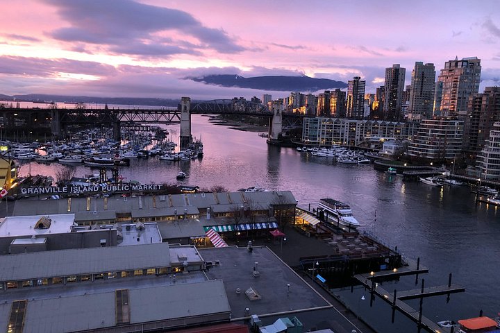 Stadttour durch Vancouver mit Stanley Park, Granville Island, Vancouver Lookout und Capilano Suspension Bridge, Foto 17 | wizardtrip