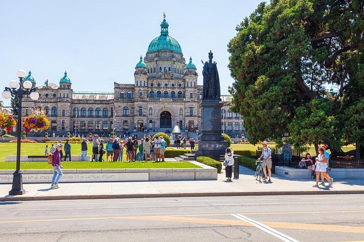 Excursión de un día a Victoria y Jardines Butchart desde Vancouver, con ferry panorámico, jardines y ciudad, foto 16 | wizardtrip