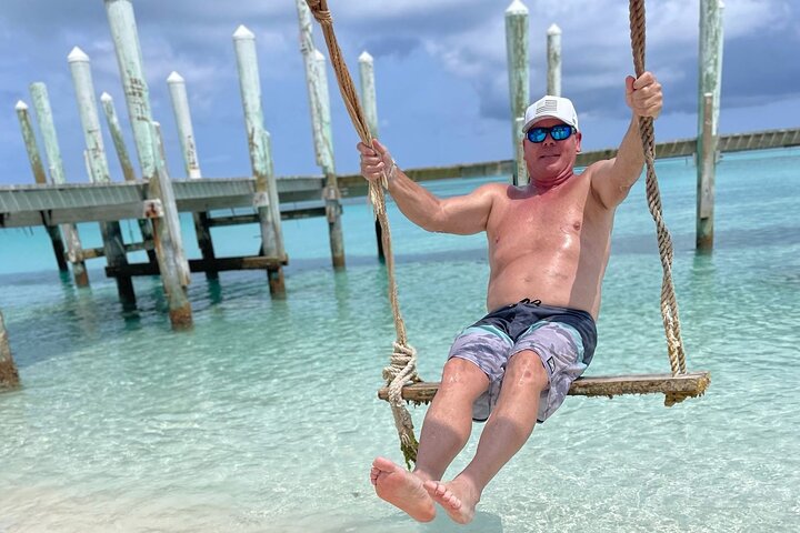 Øyhopping-eventyr på Bahamas med svømmegriser, skilpadder, snorkling og strandklubb, foto 7 | wizardtrip