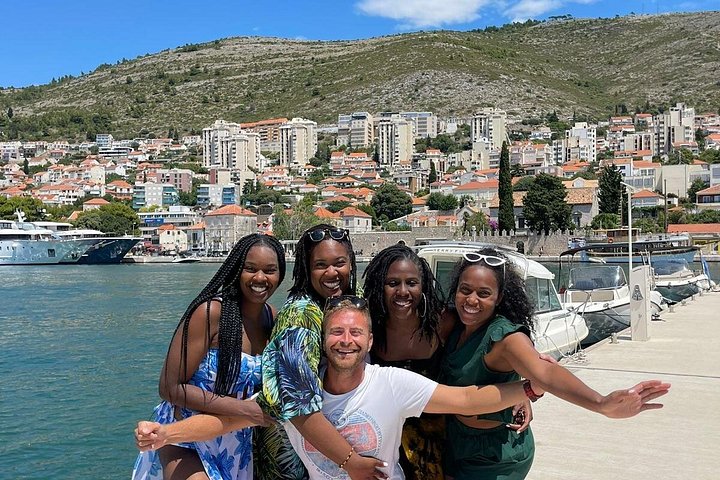 Excursion en bateau rapide vers la Grotte Bleue, les Grottes Vertes et la plage de Sunj depuis Dubrovnik, photo 8 | wizardtrip