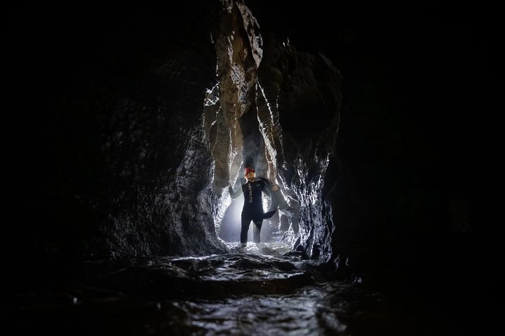 Black Water Rafting Erlebnis Waitomo Caves Tour | wizardtrip