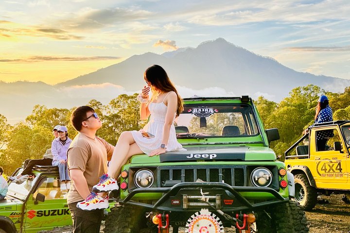 Soloppgangs jeep-tur på Mount Batur, Bali, Indonesia, med vulkanske landskap og frokost, foto 12 | wizardtrip