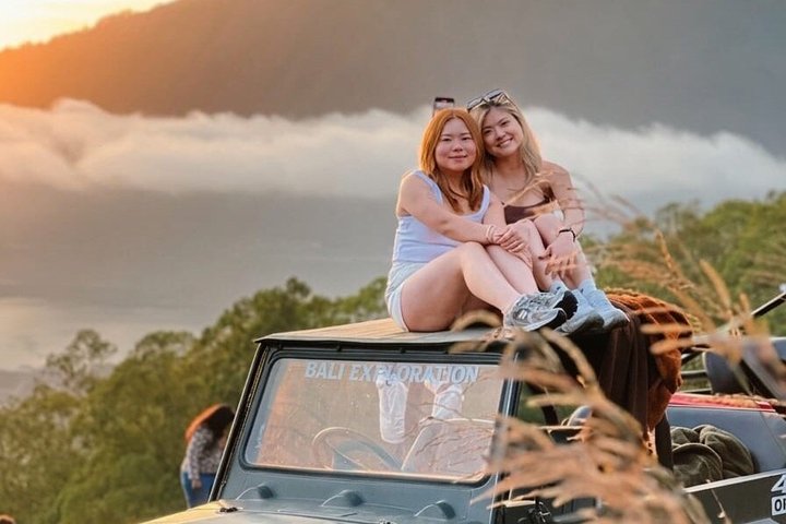 Soloppgangs jeep-tur på Mount Batur, Bali, Indonesia, med vulkanske landskap og frokost, foto 14 | wizardtrip