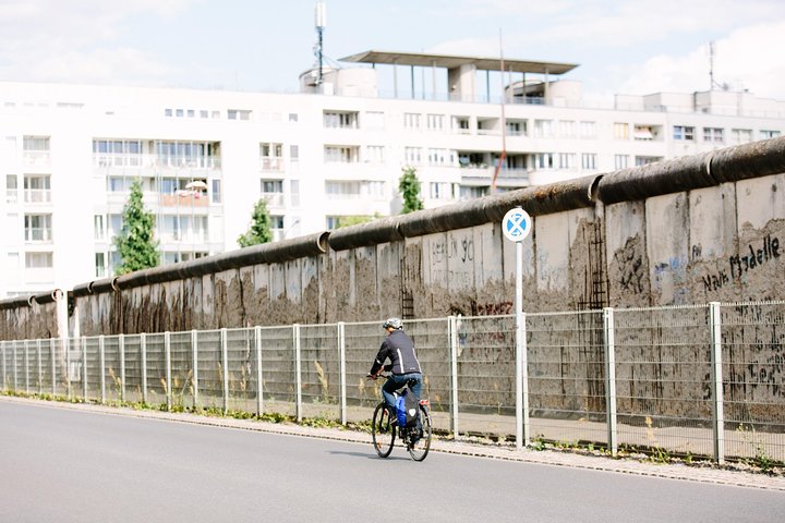 Geführte Fahrradtour zu Berlins historischen Wahrzeichen und Sehenswürdigkeiten, Foto 8 | wizardtrip