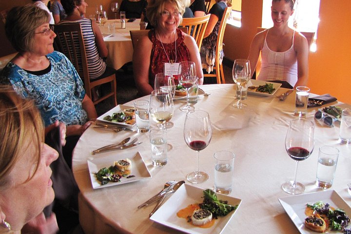 Une visite gastronomique guidée à travers Little Italy de San Diego, avec cuisine locale et aperçus historiques, photo 8 | wizardtrip